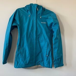 Women’s Patagonia packable Rain Jacket